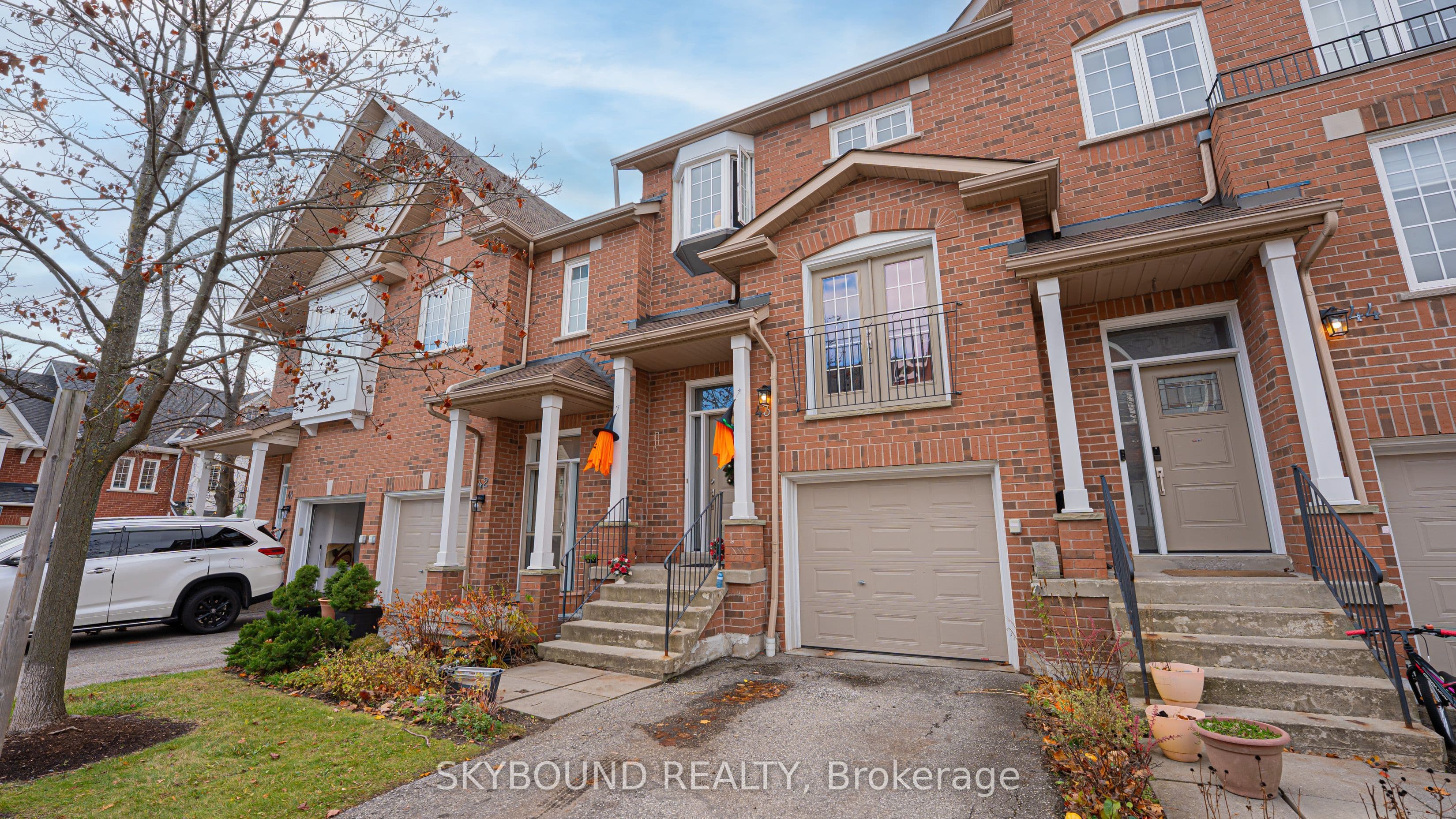 #43 1588 South Parade Court