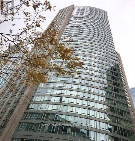 #1003 200 Victoria Street