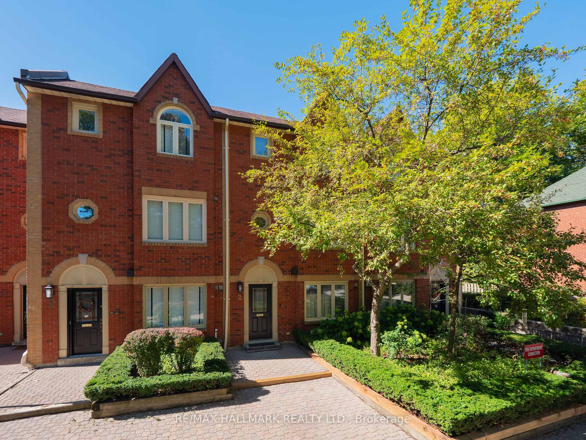 #TH #2 18 Doncrest Road