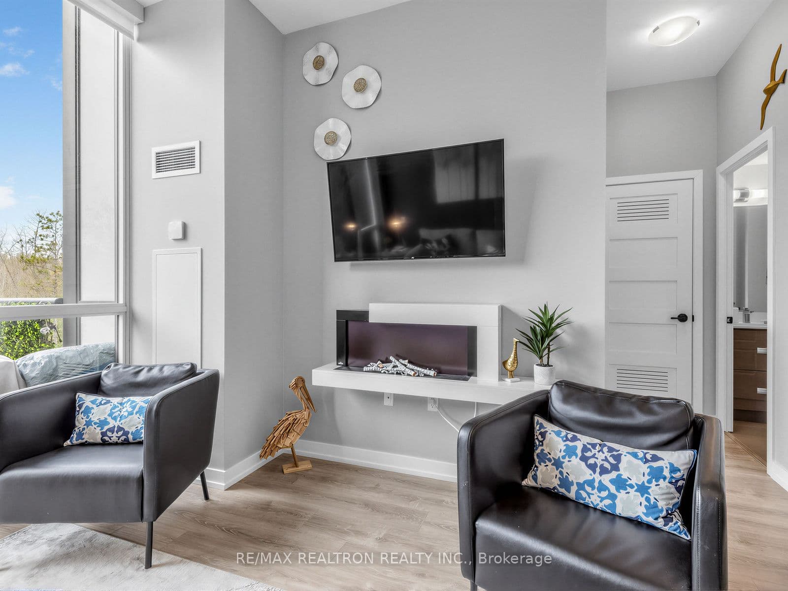 #438 415 Sea Ray Ave Avenue