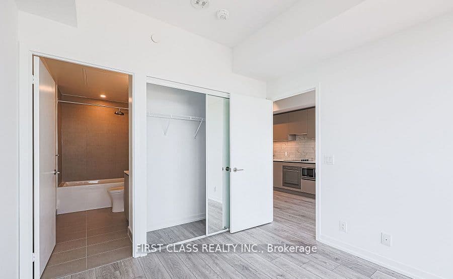 #3215 55 Mercer Street
