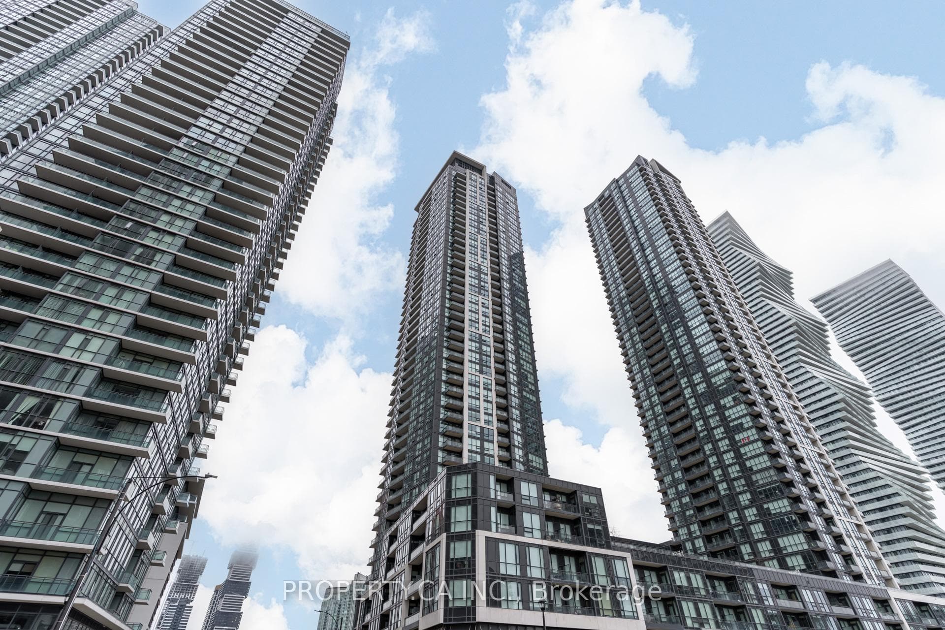 #3904 510 Curran Place - Photo 1