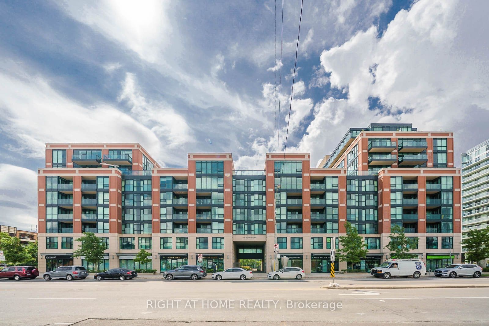 #827 525 Wilson Avenue - Photo 1